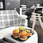 מלון Ibis Styles Centrum 3*