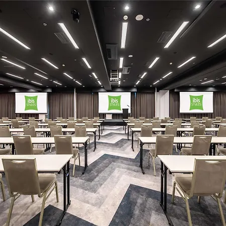 Отель Ibis Styles Centrum 3*