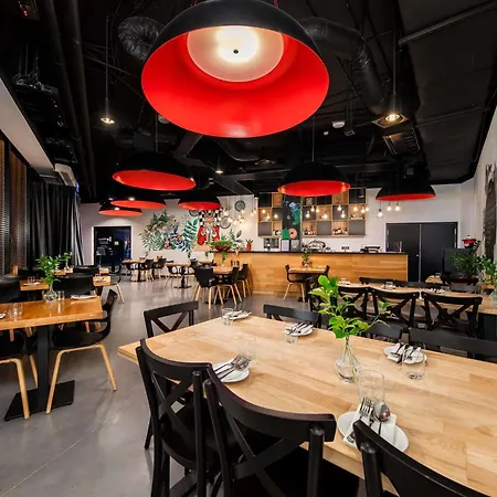 Отель Ibis Styles Centrum 3*